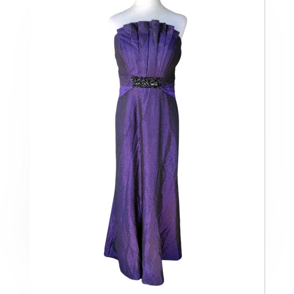 Badgley Mischka Plum Purple Textured Pleat Front Strapless Beaded Gown Size 14